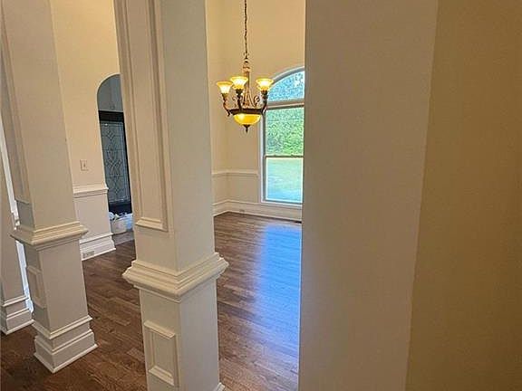 5th image of 1487 Mount Zion Rd