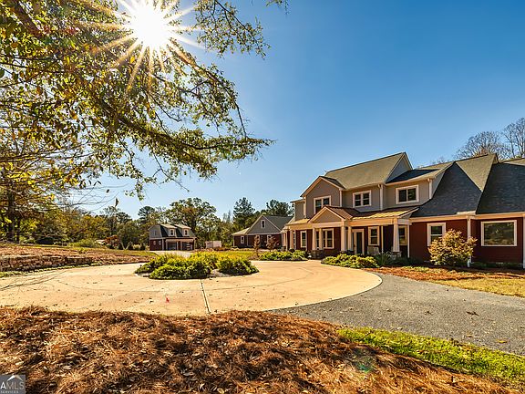 2nd image of 242 Kirkley Rd