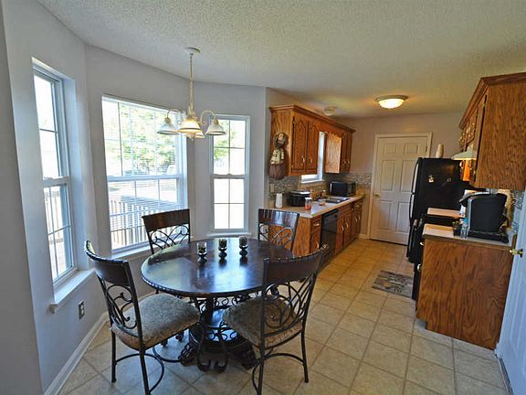 3rd image of 3452 Loon Dr