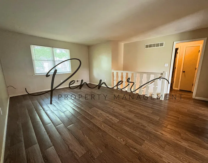 3 bed, 2.0 bath, 1427 sqft, $1,295 — Photo 4