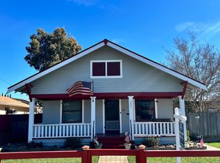 331 W G St, Oakdale, CA 95361