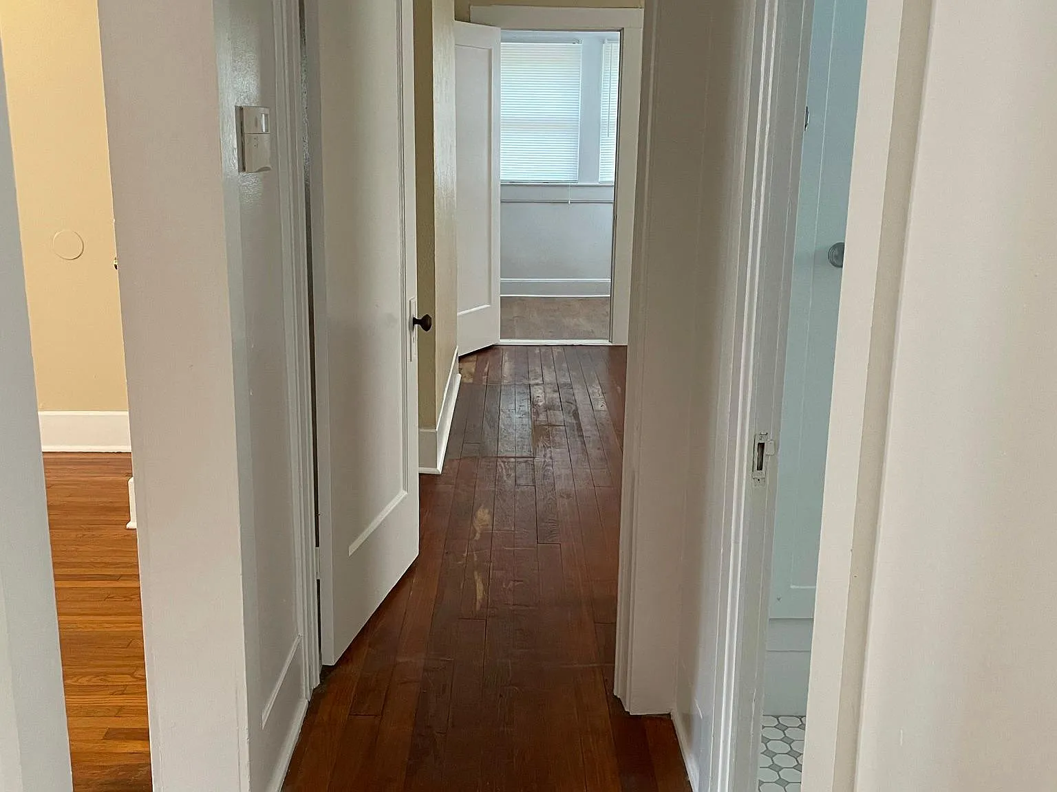2 bed, 1.5 bath, 1232 sqft, $1,850 — Photo 3