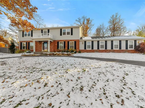 12216 Kingshill Dr, Saint Louis, MO 63141