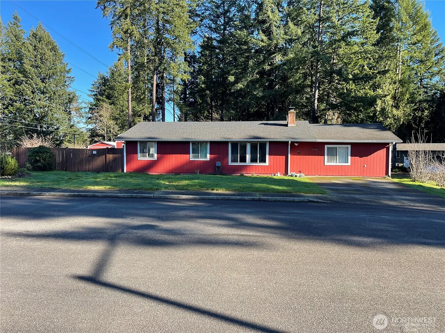 2504 SW Monterey Street photo 1