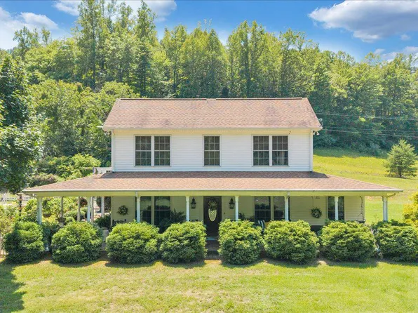 2170 Lone Ivy Rd, Stuart, VA 24171