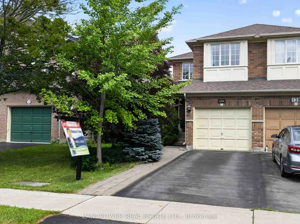 126 Rideau Dr, Richmond Hill, ON L4B 4P2