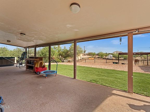 3rd image of 917 S YAQUI Drive