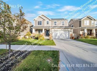 593 E Pali St, Sandy, UT 84070