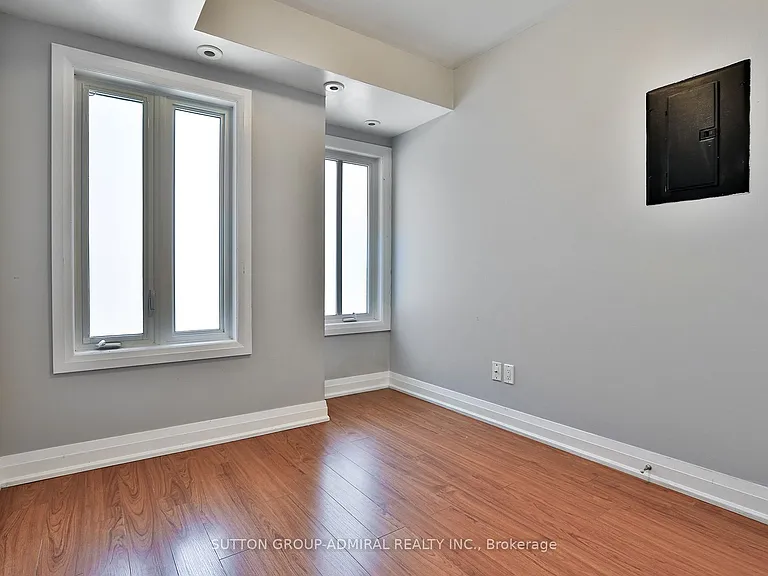 318 John St #265 — Photo 22