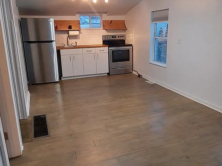625-2 Columbus Ave #625-1/2 — Photo 1
