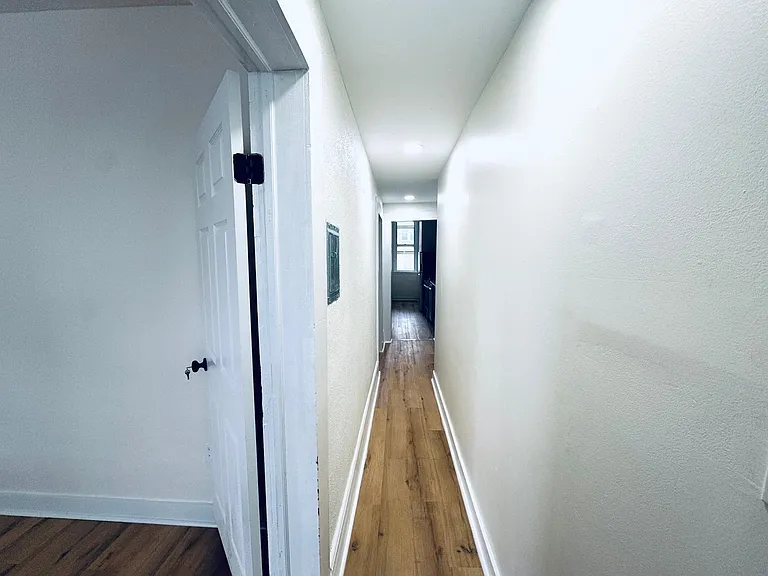 84 Waverly St #1 — Photo 9