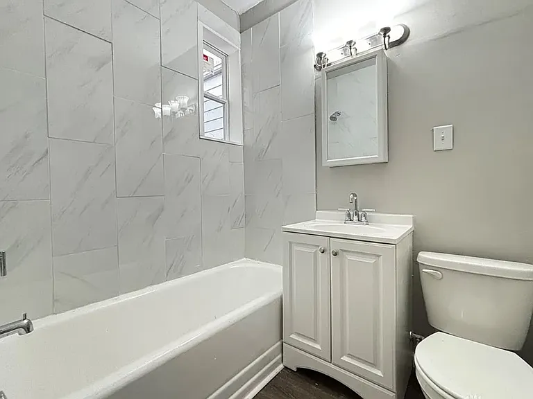 3131 Harvard Ave — Photo 11