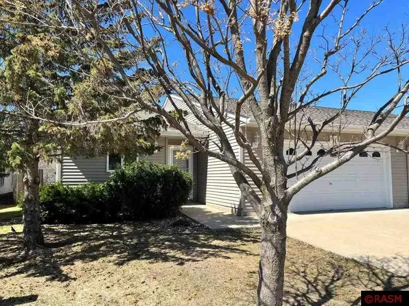 1954 E Welco Dr, Saint Peter, MN 56082