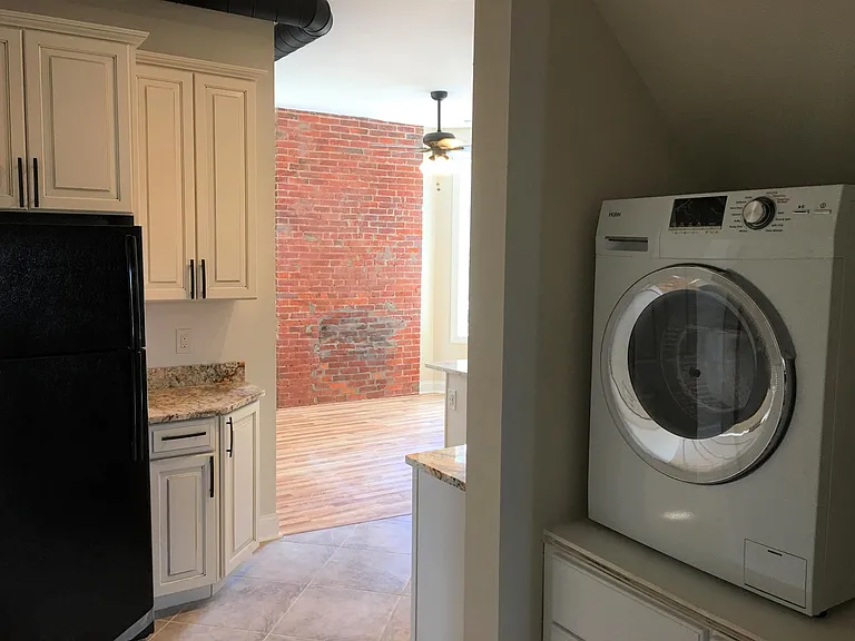 262 S Winebiddle St #6 — Photo 19