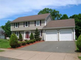 16 Aresco Dr, Middletown, CT 06457