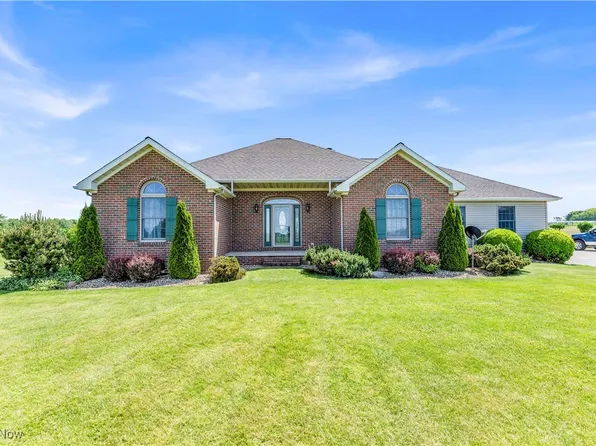 9903 Vermilion Rd, Amherst, OH 44001