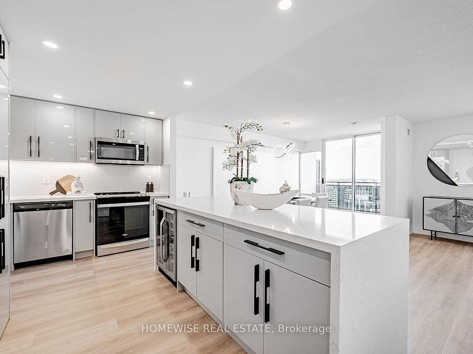 1st image of 7 Jackes Ave Penthouse 2903