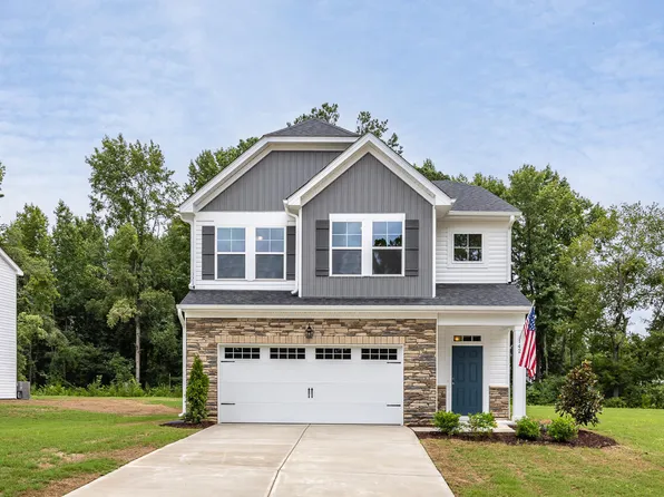 57 Fellow Dr, Lillington, NC 27546