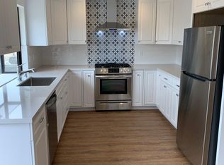 120 Sunset Dr APT C, Encinitas, CA 92024