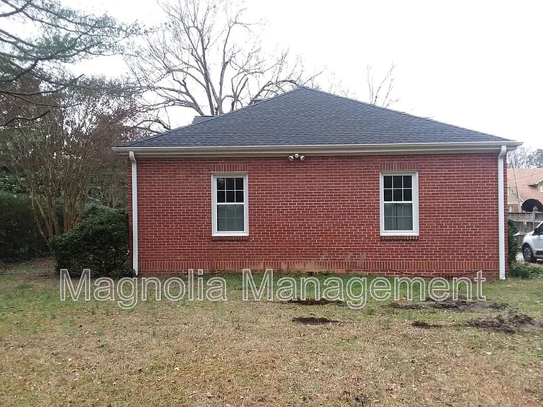 292 Gholson Ave — Photo 2