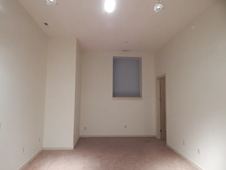 The Brandeis Apartments — Photo 45