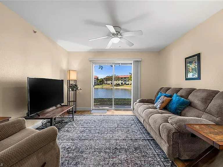 812 Key Royal Cir #8264 — Photo 11