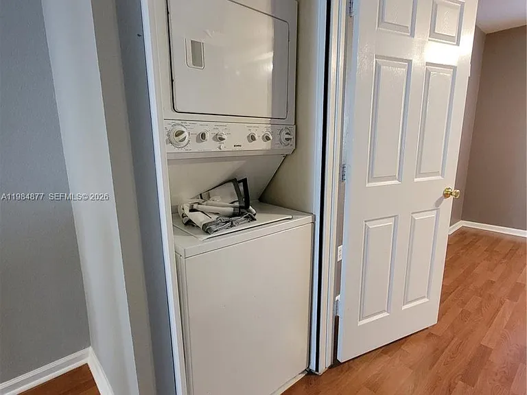 2761 SW 82nd Ave #102 — Photo 16