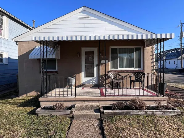 1401 Walnut St, Kenova, WV 25530