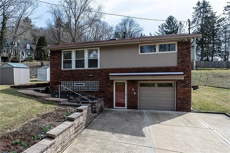 350 Homer Dr photo 1