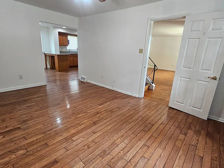 328 Rees Dr — Photo 22