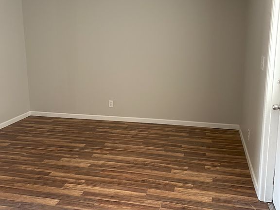 4th image of 1016 W 13th St