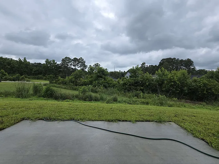 598 Cambria Dr — Photo 17