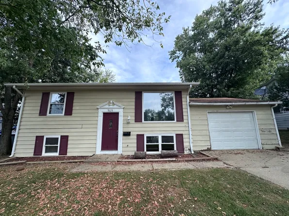 909 Sunset Rdg, Danville, IL 61832
