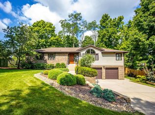 5209 Oakhill Ln, Cincinnati, OH 45247