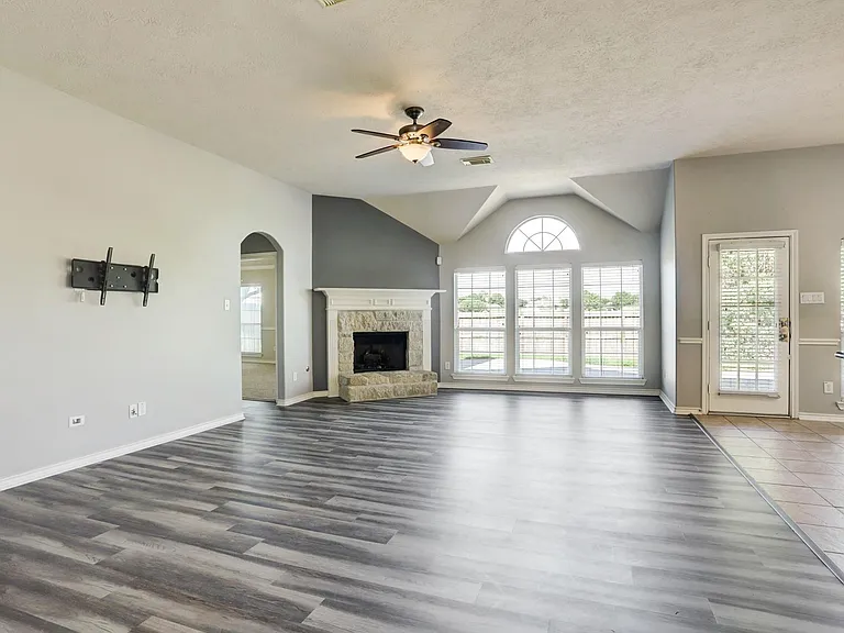 10606 Badger Canyon Dr — Photo 6