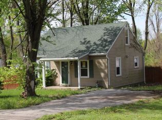 1204 S Park Rd, Fairdale, KY 40118