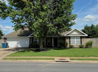 1412 Charles St, Pea Ridge, AR 72751