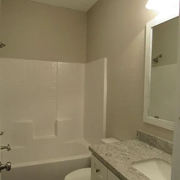 122 Waverly Dr — Photo 4
