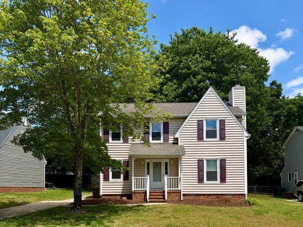 736 Huntington Ct, Burlington, NC 27215