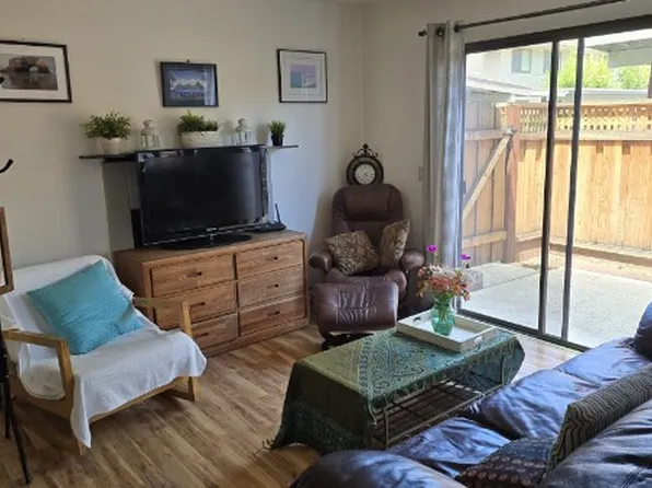 105 Torrey Pine Ter, Santa Cruz, CA 95060