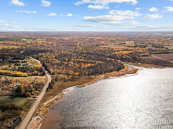 2nd image of Acreage Canavoy Rd
