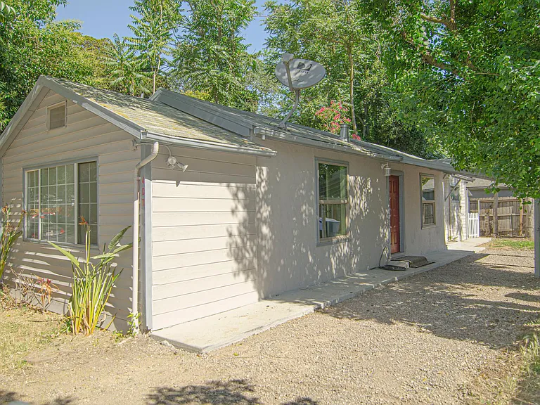 409 Cleveland Ave — Photo 12