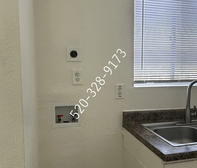 507 E Jacinto St — Photo 15