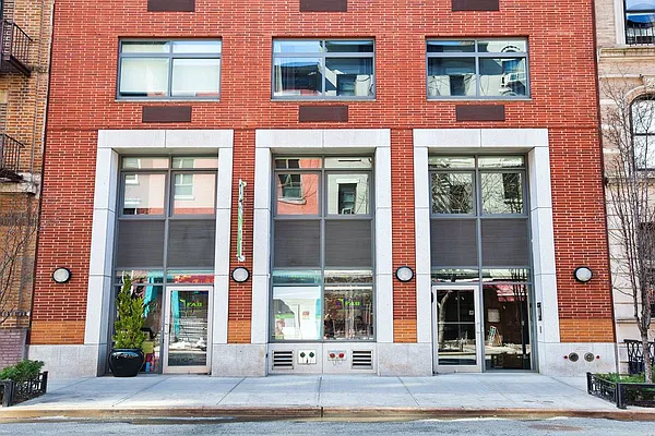 Rented by FAR Property Management | media 23