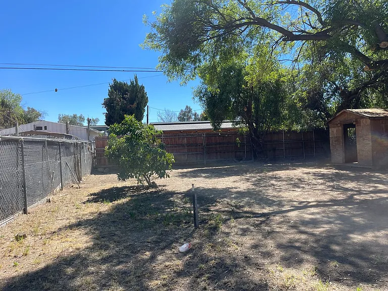 44099 D St — Photo 4