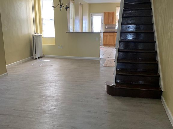 3rd image of 4342 Devereaux St