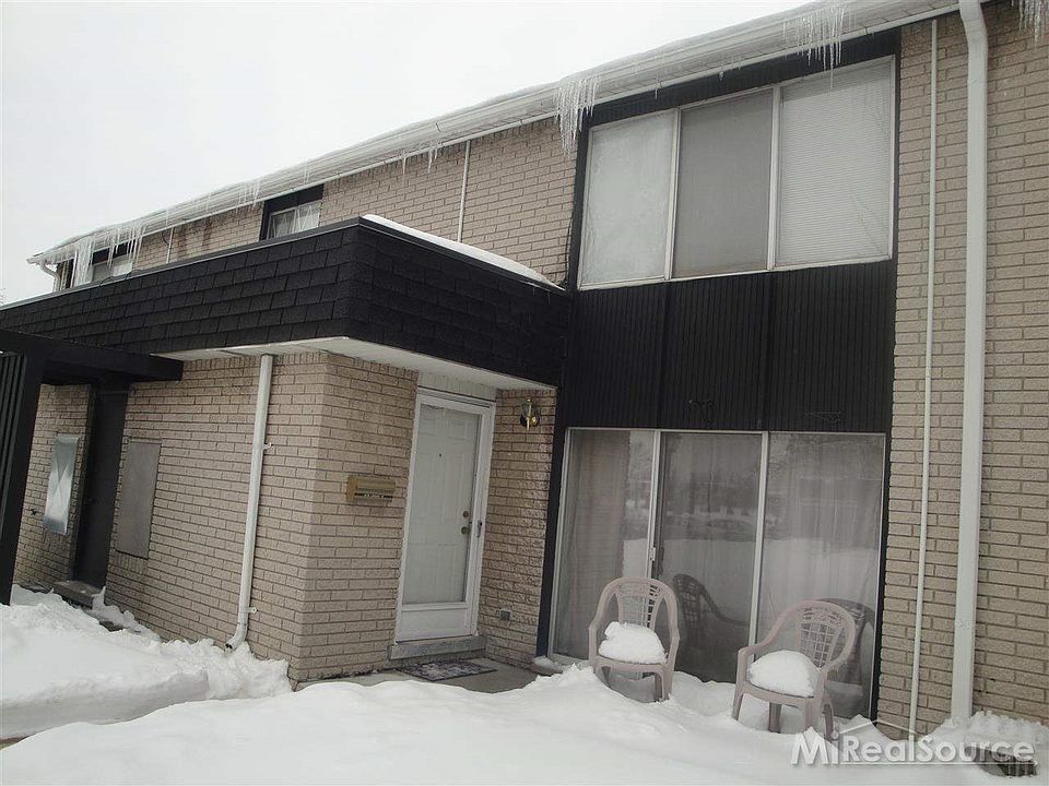 1st image of 30179 Lorraine Ave Unit 2