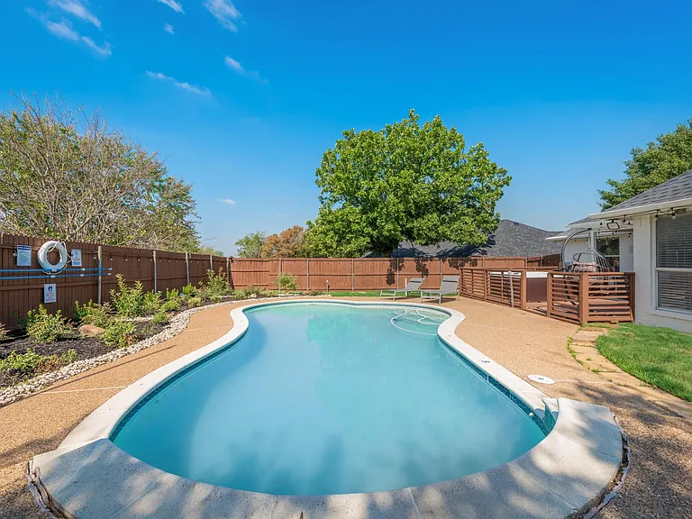 7512 Brentwood Ct — Photo 32