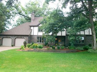 4523 Meadow Wood Cir, Deforest, WI 53532