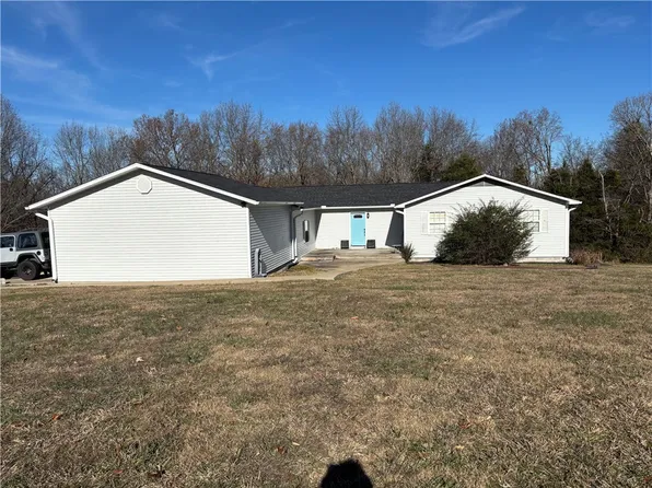 6043 N 7th Hwy, Harrison, AR 72601